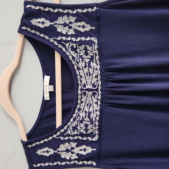 Skies Are Blue Top XL - Picture 3 of 13